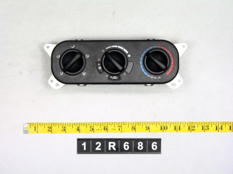 Find 09 PT Cruiser Temperature climate control AC heat unit panel