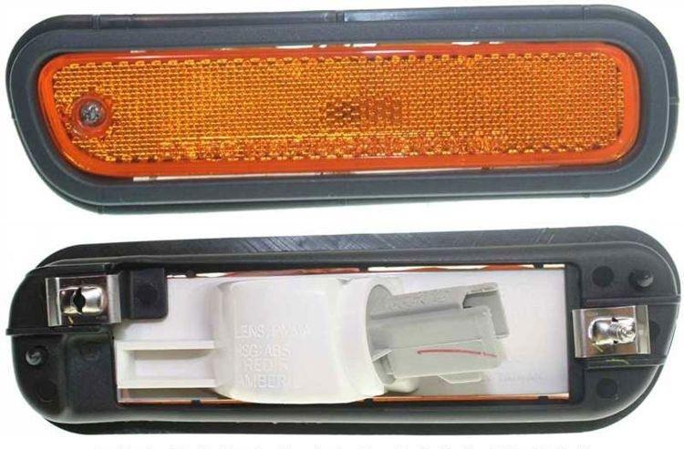 Side marker light lamp assembly driver's left side