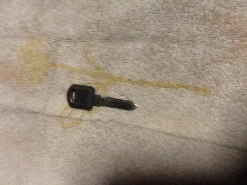 I1 vintage gm  strattec buick chevy pontiac non transponder key blank 