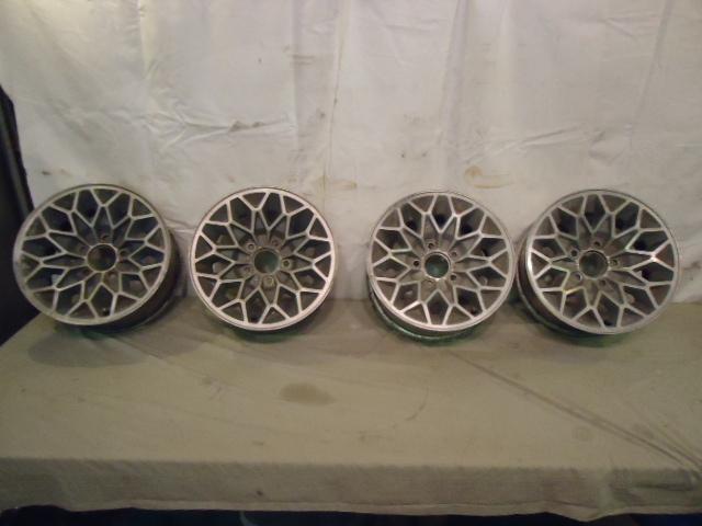 1978,79,80,81 firebird/trans am snow flax 15*7 gm rims!!!!!!!!!!!!!!!!!!!!!!!!!!