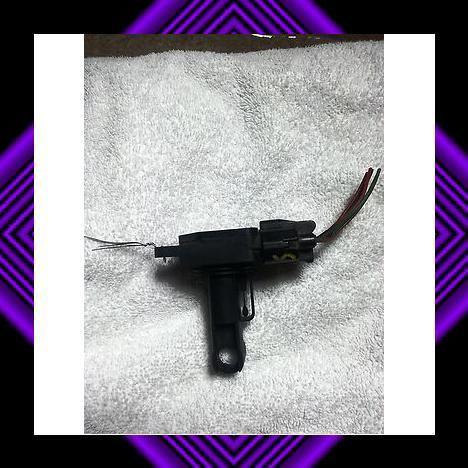 01 02 03 toyota prius maf sensor mass air flow p/n 22204-21010