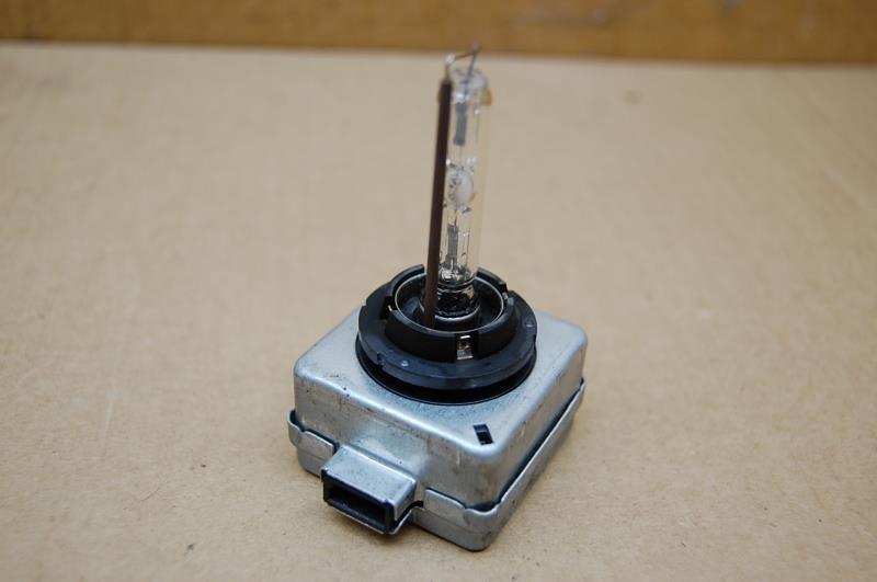 05 06 07 jaguar xj8 right xenon headlight bulb 