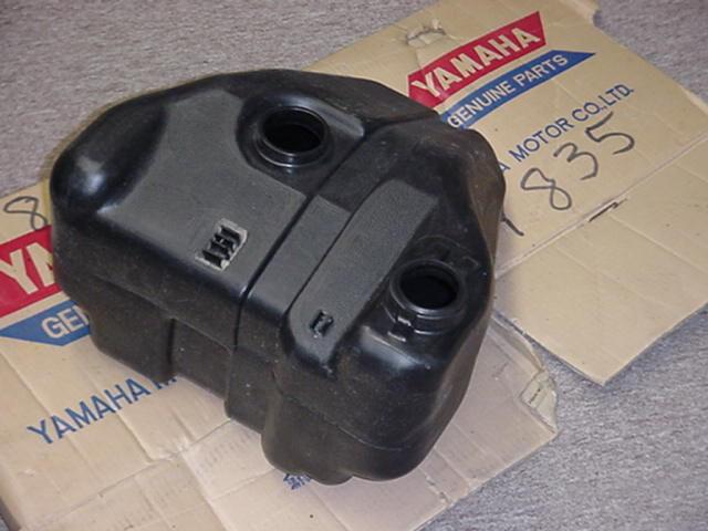 Nos 1974-77 yamaha snowmobile fuel gas tank gp338f,gp433f,gp300,gp440,pt440,more
