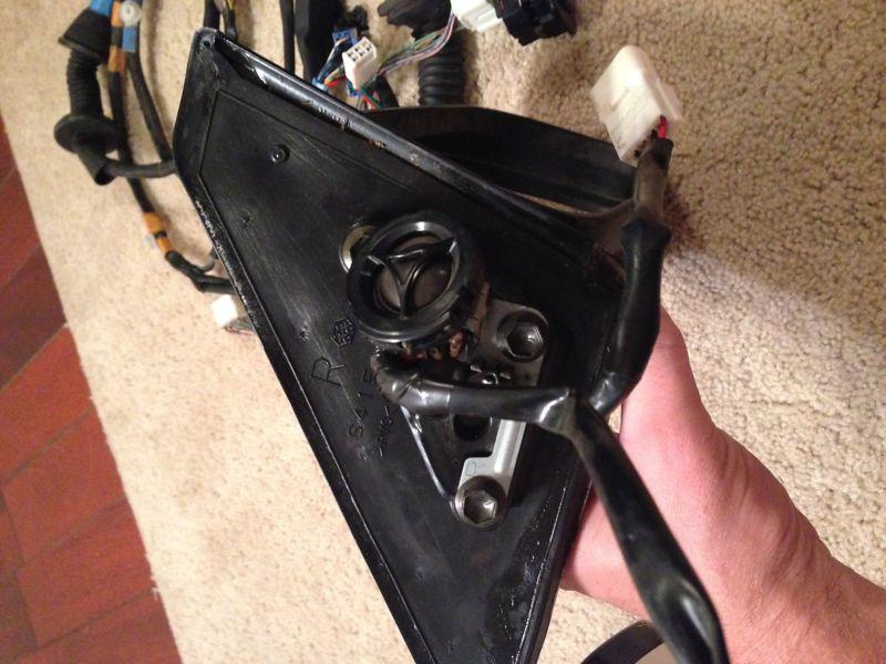 Sell JDM OEM LEXUS IS200 IS300 POWER FOLDING MIRRORS ALTEZZA SXE10 in