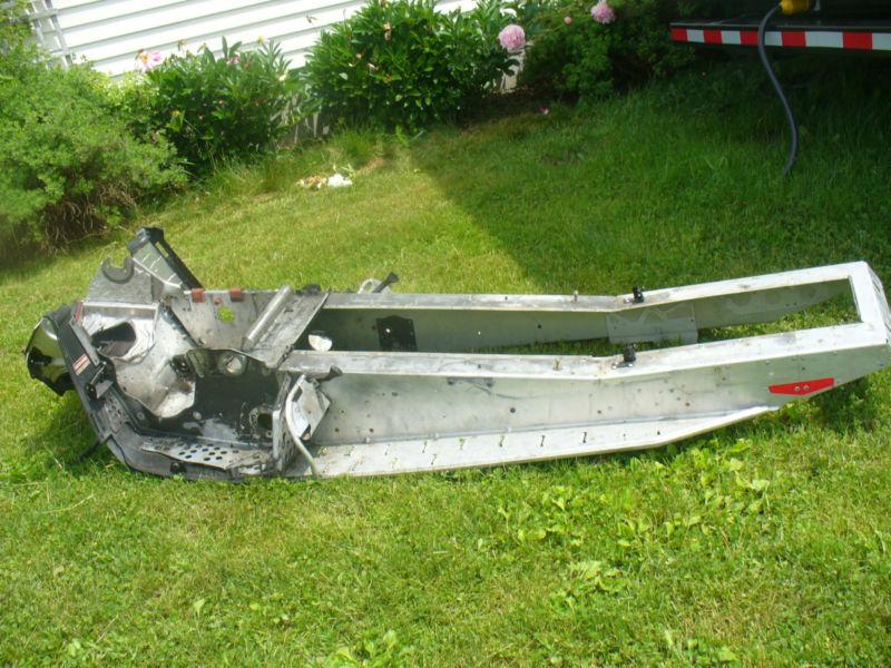 Ski doo rev mxz 2005 600 sdi renegade chassis bulkhead tunnel