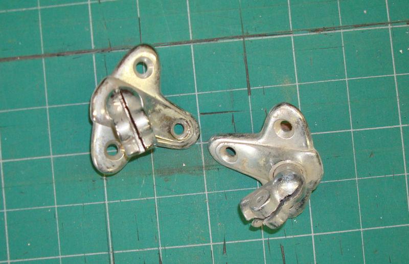 55 56 57 58 Chevy Pontiac Sun Visor Mount Pivot Set NICE Brackets 4157135 1955, US $19.99, image 3