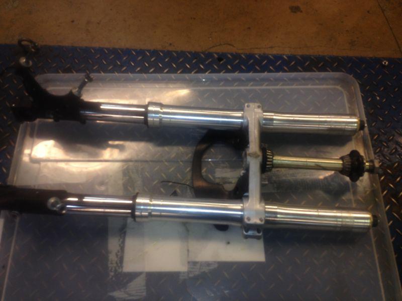 Sell 20062007 0607 CBR 1000RR CBR1000RR front forks triple tree good