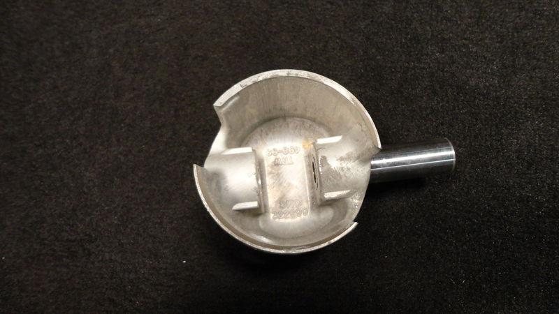 PISTON #392486 JOHNSON/EVINRUDE OMC OUTBOARD BOAT MOTOR/ENGINE COMPONENT, US $139.95, image 2