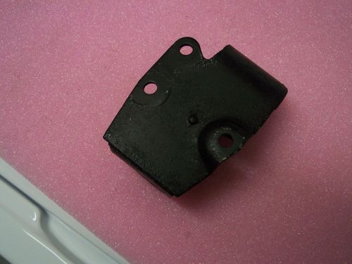 1968-71 lincoln mark iii right side motor mount for 460 engine good used