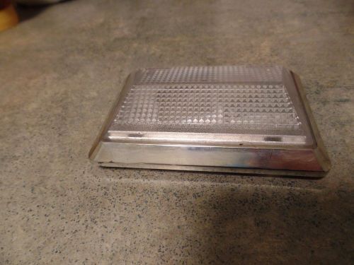 Mazda b2500 interior domelight with new bulb included!