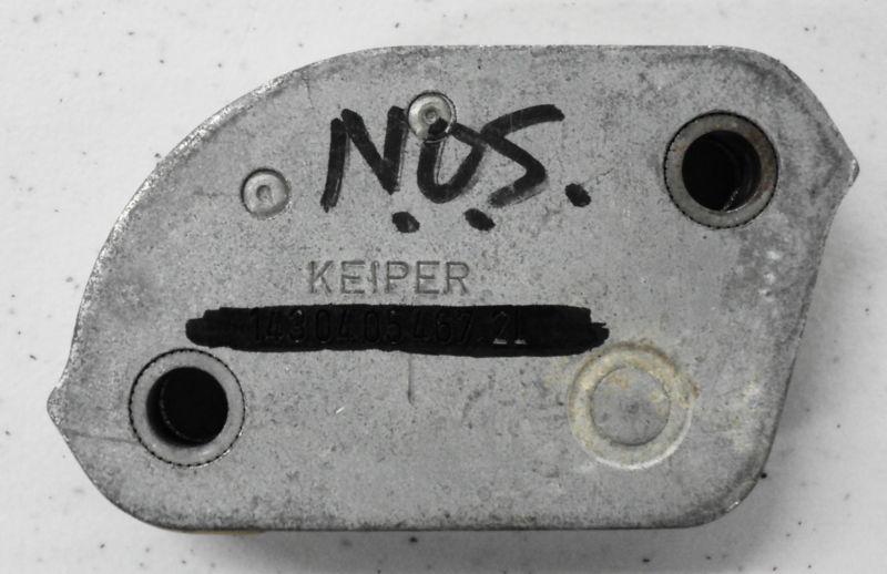 Volkswagen1967-1974  karmann ghia left driver side door striker 141 837 295c