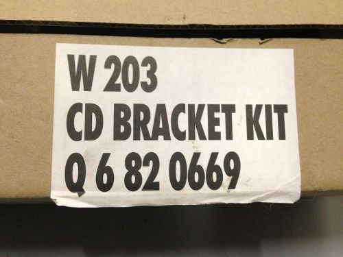 Mercedes benz q6820669 bracket kit cd changer models w203 c class 2000 2006 nos