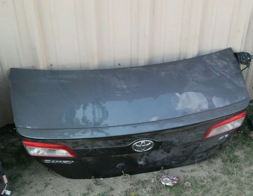 12-14 toyota camry trunk/tailgate with lights oem
