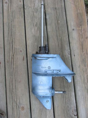 Evinrude johnson 9.5 hp lower unit gearcase foot complete