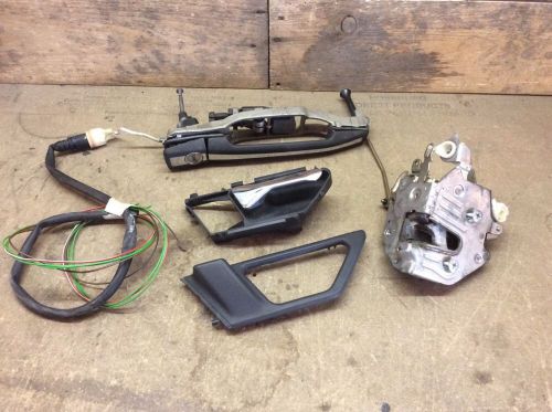 1992 mercedes benz w124 300e passenger door lock hardware interior / outer lock