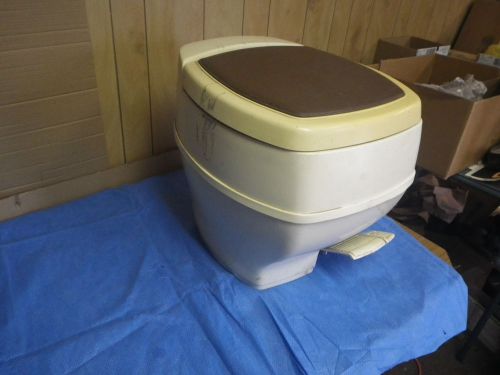 1970&#039;s 80&#039;s vintage argosy airstream sovereign travel trailer aqua magic toilet