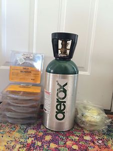 Aerox aviation oxygen 33 cuft. tank system, 6 nasal cannulas &amp; 2 extensions.