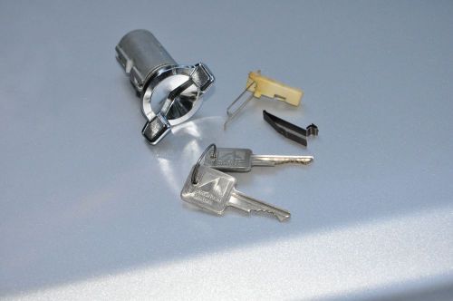 Jeep oem nos ignition lock set w/ keys and  key warning buzzer switch w/ lock