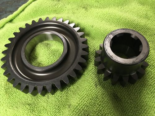 Hewland ft 200 - 233 16:32 2nd gear w/ hub. unboxed, new.  good for fg as well.