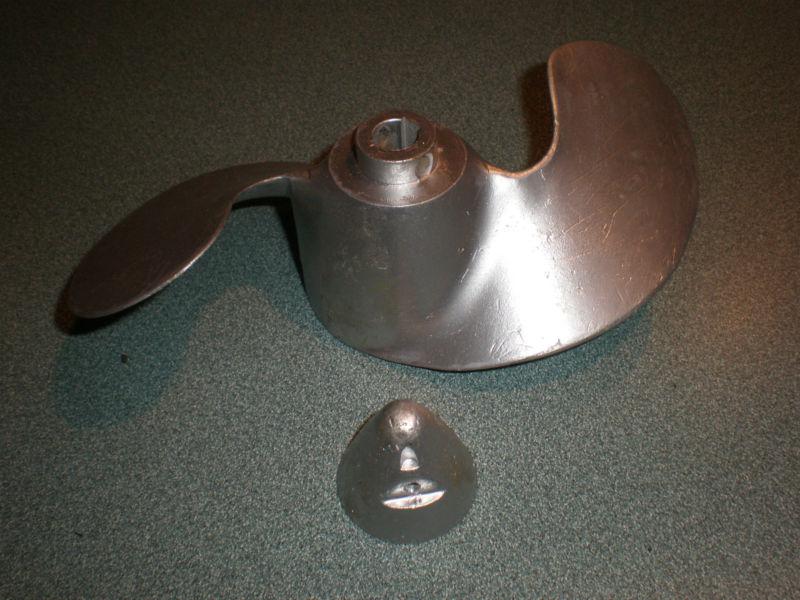 8 x 7  prop & nut/ cone mongomery ward sea king 5hp  - 375689 outboard prop