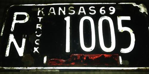 1969 KANSAS LICENSE PLATE 69 TRUCK CHEVROLET FORD PONTIAC BUICK PN 1005, US $9.99, image 2