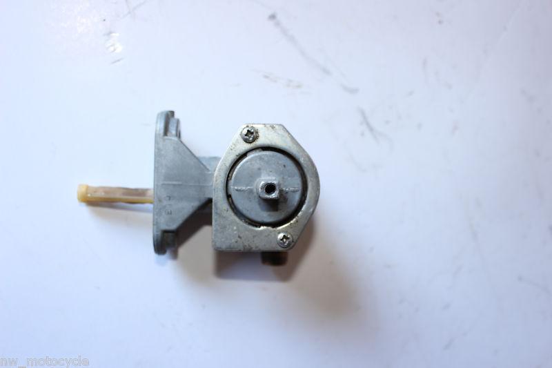 Kawasaki zx6r zx 600 zx6 zx6-r zzr600 zzr petcock gas tank fuel valve 01 02 kj
