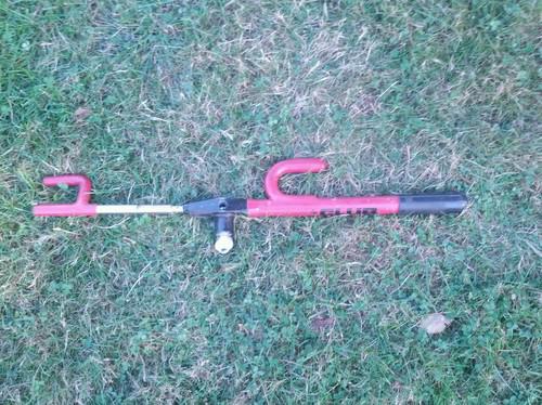 The Club Theft Deterrent Steering Wheel Lock, US $14.99, image 2