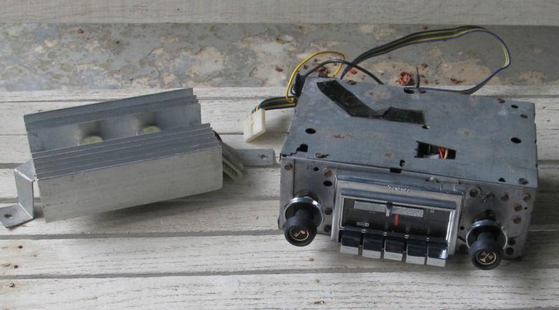 Nice oem 1972-1976 corvette delco am/fm stereo gm radio with amplifier t4