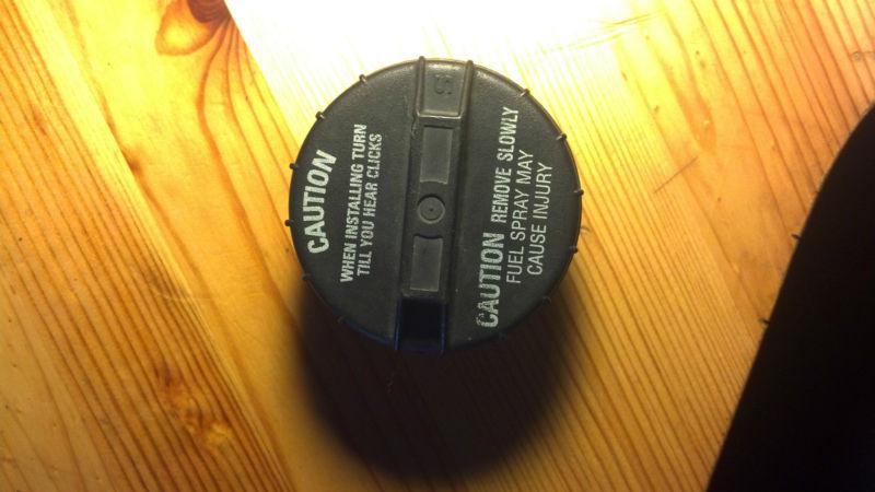 98 02 toyota corolla fuel gas cap