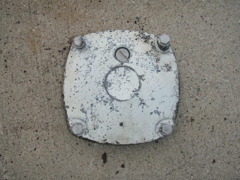 Omc 908564 cover , tilt clutch ,from a  fresh water boat #1