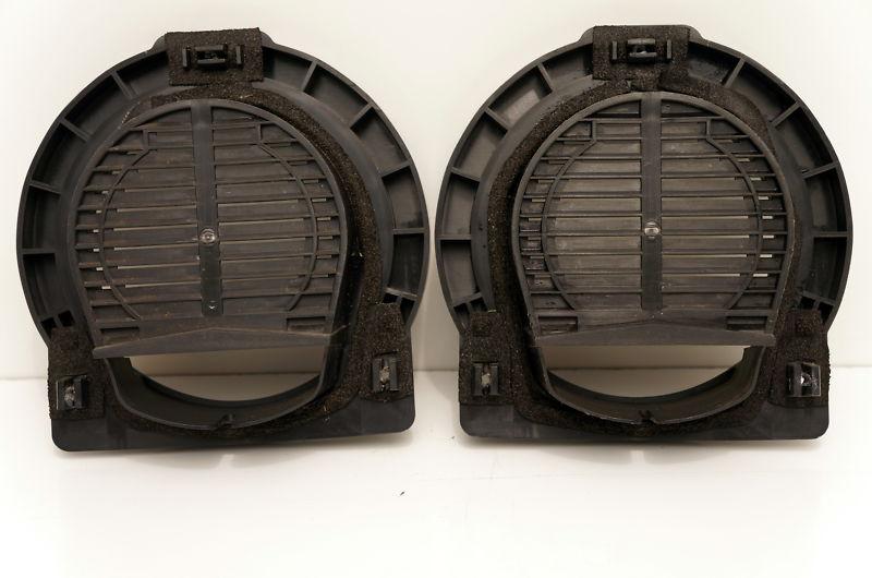 Sell ACURA RSX TYPES OEM FRONT DOOR SPEAKER PODS 2002 in Downingtown
