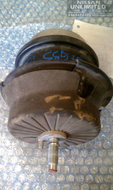 2007 infiniti g35 sedan oem right side engine frame mount