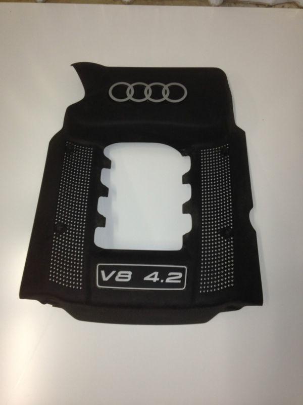 Sell 2000 AUDI A6 4.2 PLASTIC ENGINE COVER V8 in Iowa City, Iowa, US