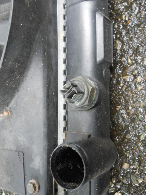 1987 MASERATI BITURBO Used Original RADIATOR with PAIR WORKING FANS, US $300.00, image 5