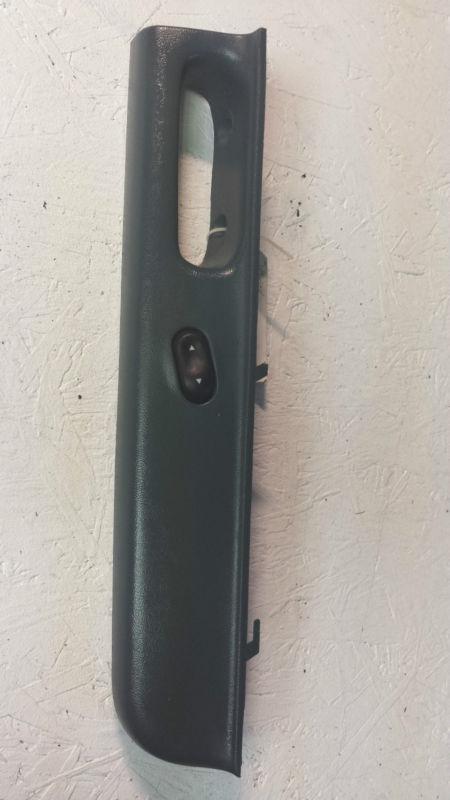 1998 ford explorer right passenger side rear window switch w/bezel (fits 95-01)