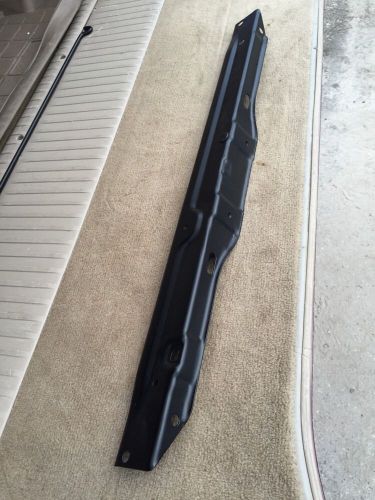 Genuine toyota land cruiser fj60 fj62 core support center brace j