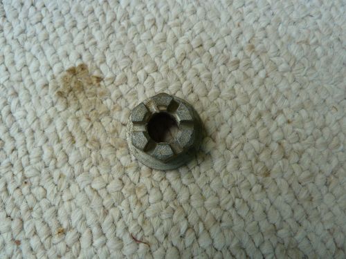 (1) honda fourtrax atc 250 trx 200 300 350 400 used castle nut 90304-hm5-a80