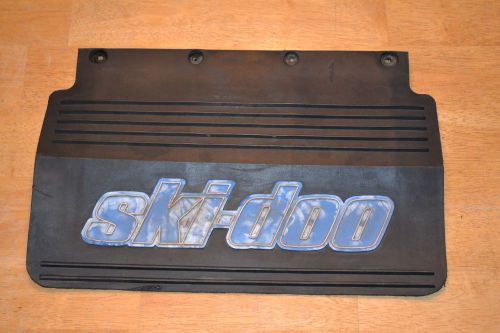 Skidoo snow flap