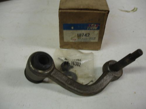 Nos trw 18742 1963-67 chevrolet chevy ii idler arm gm 3793655