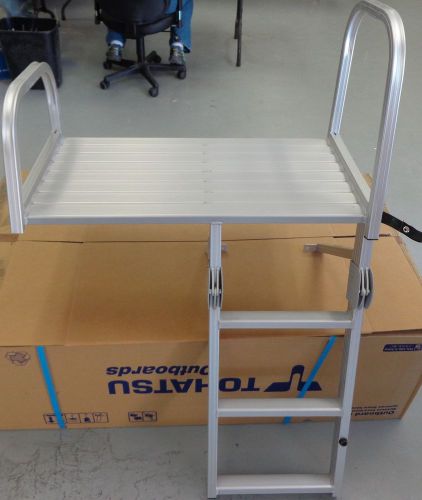 Bennington pontoon 2 tube  3 step folding ladder -31"