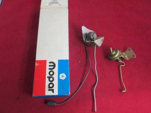 Choke pulloff &amp; thermostat holley 1 barrel 1980 slant six nos mopar # 4095332