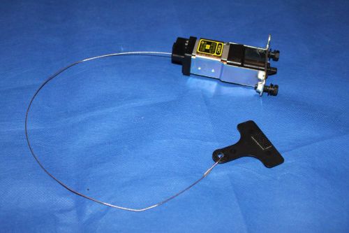 Fuel filler door opener 95720-2j000 hyundai kia solenoid kmc