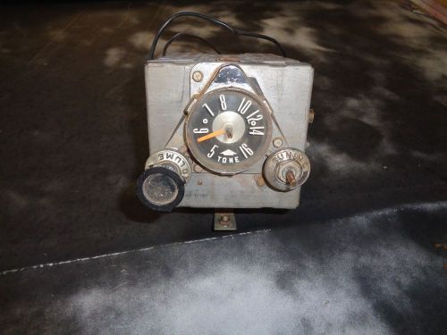 Vintage ford fomoco truck radio model 74bt