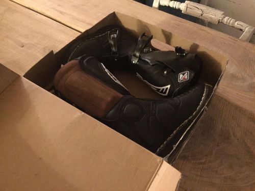 Msr world tour riding boots youth kids boys size 5 mx- used once