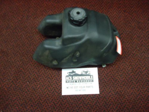 1986-1988 yamaha yfm225 gas tank w/cap and fuel cock assembly 2ht-24110-00-00
