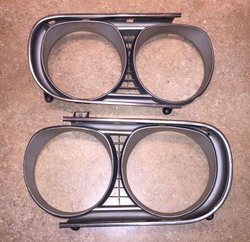 Pair plymouth satellite custom 1971 headlight bezel 4 door brougham regent wagon