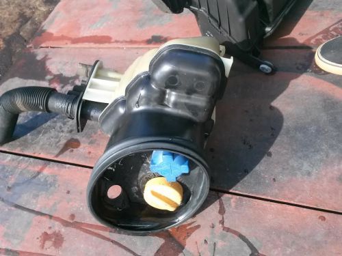 Porsche boxster 986 coolant reservoir expansion tank