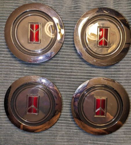 Vintage Oldsmobile 1986-96 OEM - NOS GM 7087 Center Wheel Caps 1 Set Of 4, US $78.77, image 4