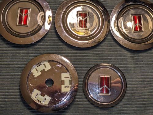 Vintage Oldsmobile 1986-96 OEM - NOS GM 7087 Center Wheel Caps 1 Set Of 4, US $78.77, image 14