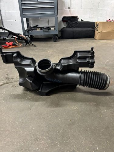 ⭐️2014-2020 Chevrolet GMC Engine Air Cleaner Intake Outlet Duct PN: 22738661 OEM, US $119.99, image 4